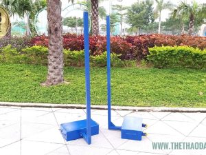 Trụ cầu lông tập luyện